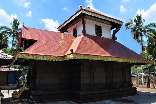 Niranam Thrikkapaleeswaram, photo 16